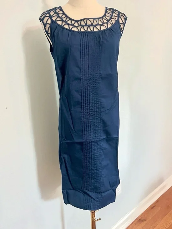 Ann Taylor,Navy Textured Sheath Dress Lattice Neckline Pintuck-Panel,Size 12 - Picture 3 of 11